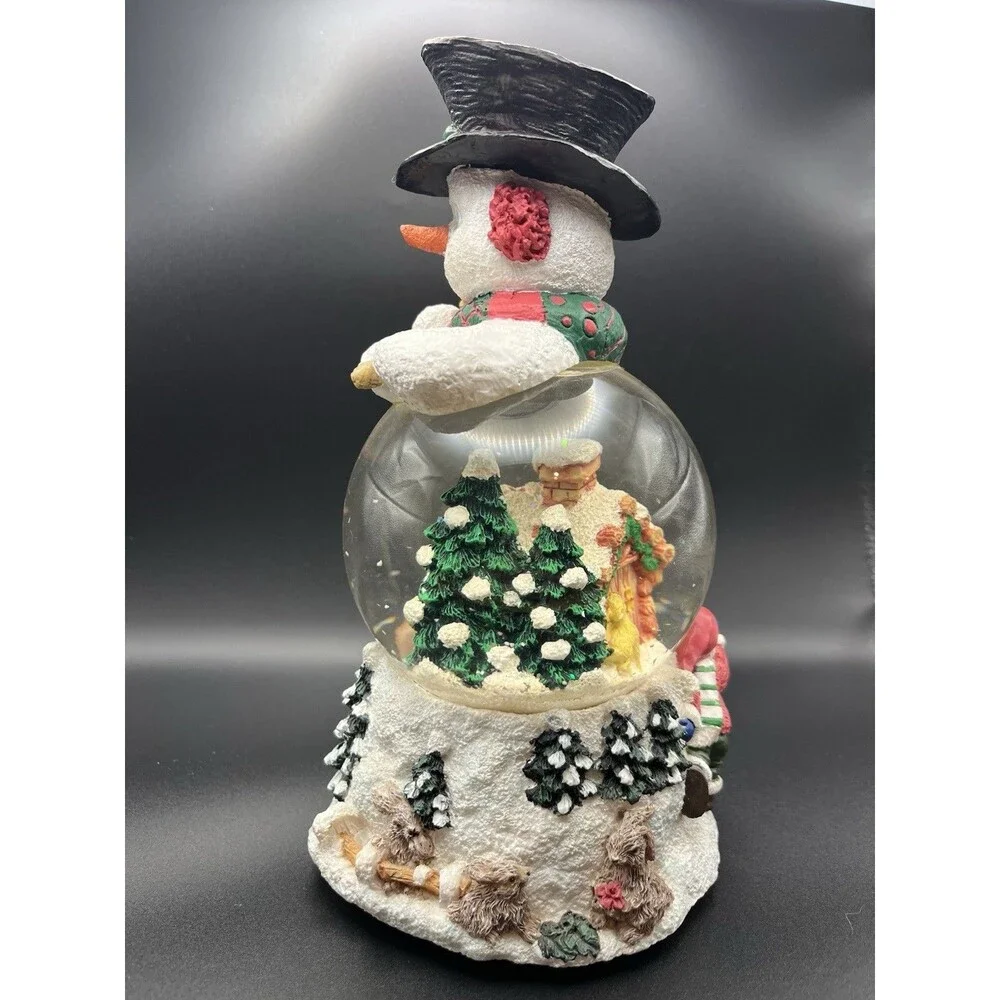 Frosty The Snowman Snow Globe‎ 10”x5” Musical
